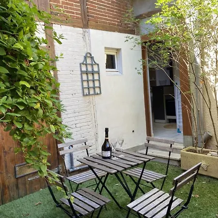 La Petite Loge