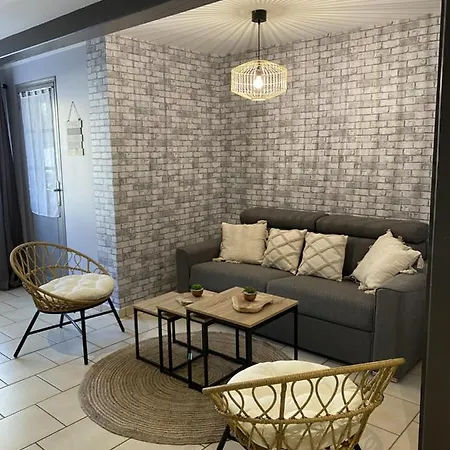 La Petite Loge Apartment
